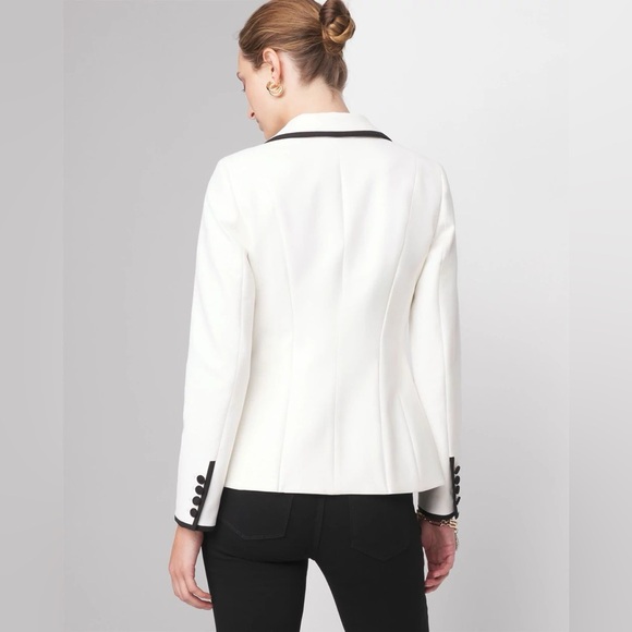 WHBM® 3-Button Signature Blazer—ECRU BLACK COLORBLOCK - Picture 4 of 8
